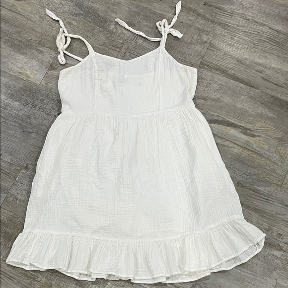 Old Navy Dresses & Skirts - Old Navy dress sun white XL tall White Sleeveless Dress‎ with Ruffle Hem